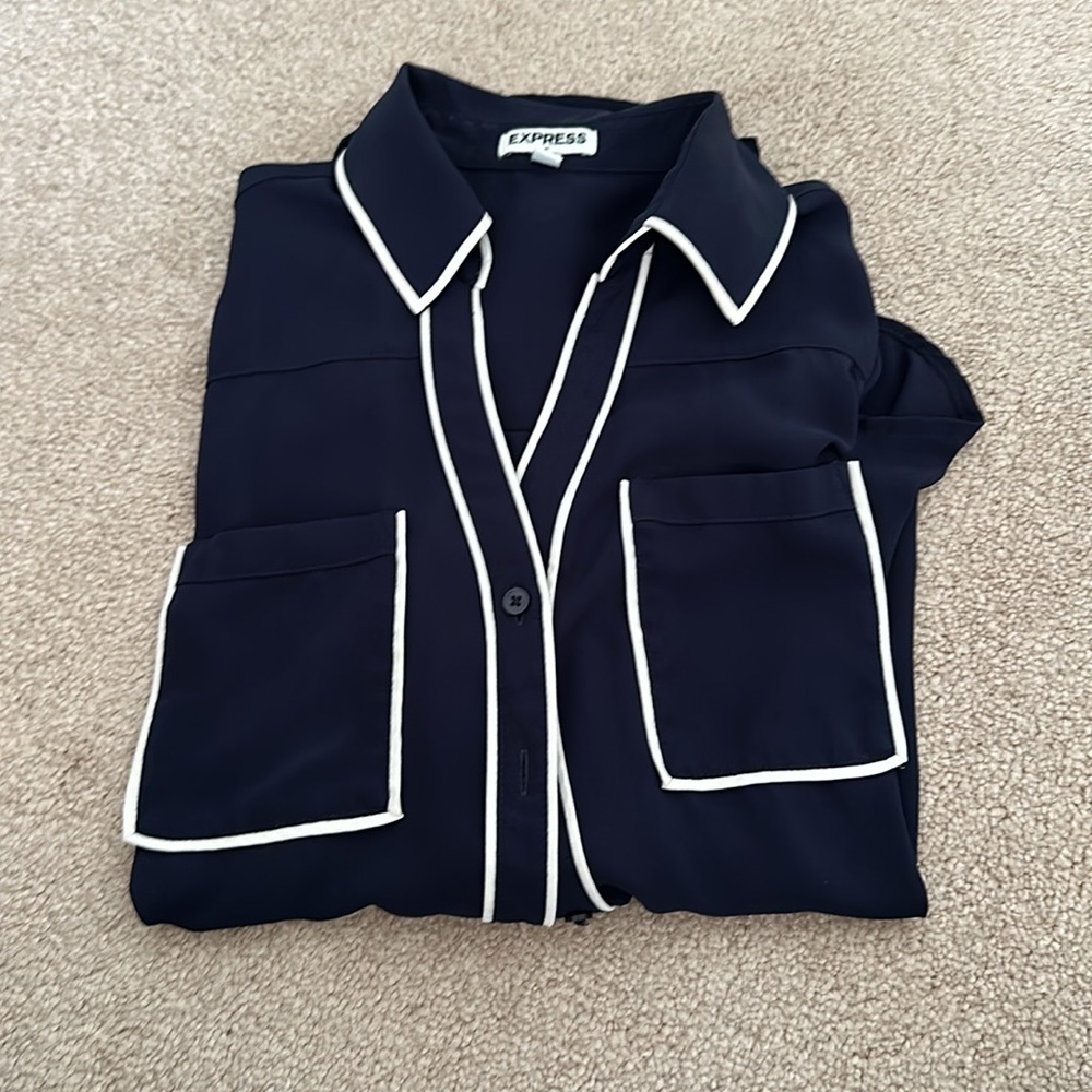Express button down top - Picture 4 of 4